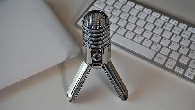 microphone, keyboard, podcast, condenser microphone, home office, podcast, podcast, podcast, podcast, podcast. Four payment structures shape how podcast sponsorships earn income